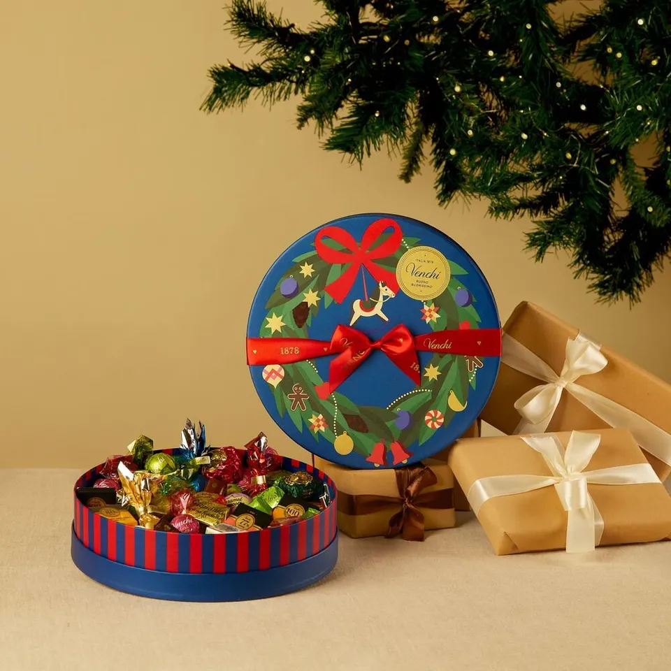 venchi-cappelliera-natale-praline-assortite-615-g-edizione-limitata image 1
