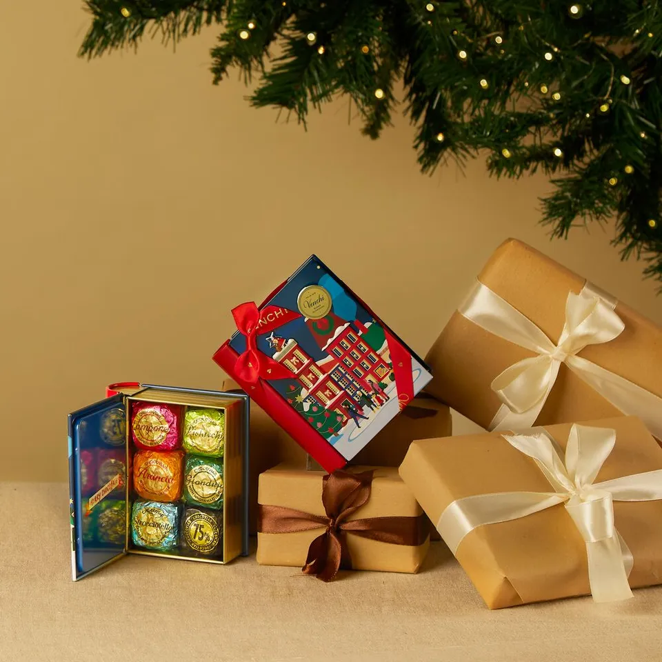 venchi-mini-libro-natale-con-chocoviar-assortiti-116-g-6-ricette image 1