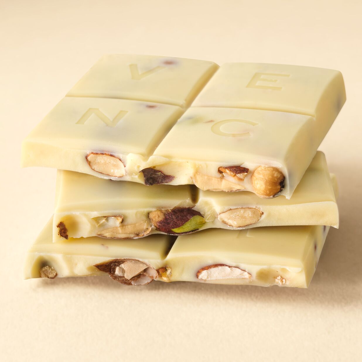 venchi-tavoletta-white-salted-nuts-set-6-pezzi-570-g image 2