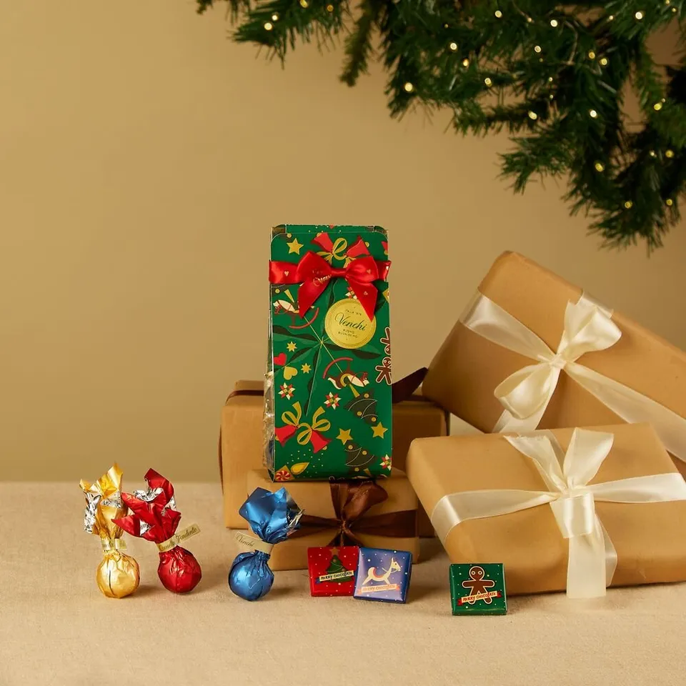 venchi-scatola-regalo-natale-praline-assortite-piccola-94-g image 1