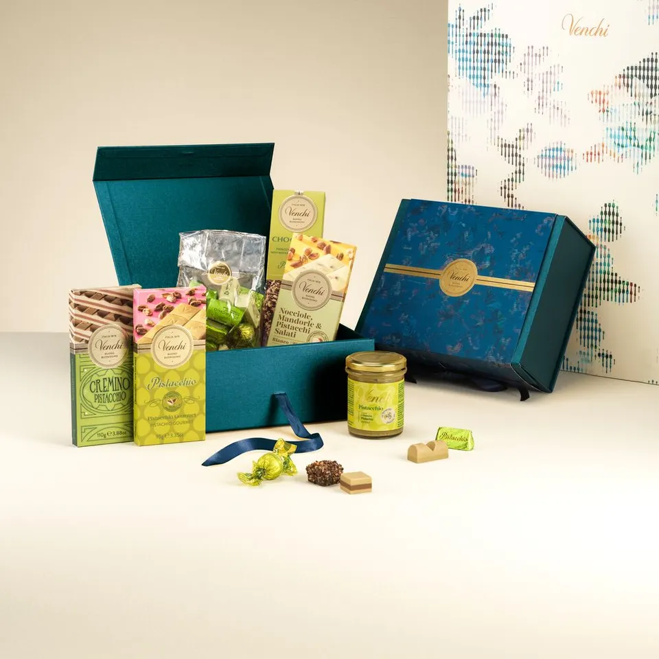 venchi-pistachio-chocolate-tasting-gift-set-maxi-1-kg-esclusiva-online image 1